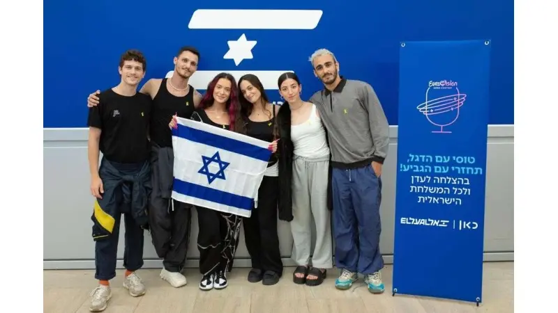 עדן גולן בנתב"ג רגע לפני ההמראה לשוודיה. צילום: אלון טלמור