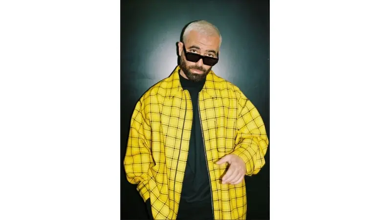 עומר אדם (צילום סיימון אלמלם)